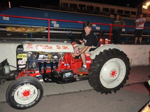 Art's Wicked 1951 Ford Race Tractor